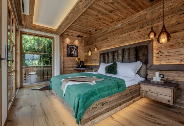 SCHLAFZIMMER
